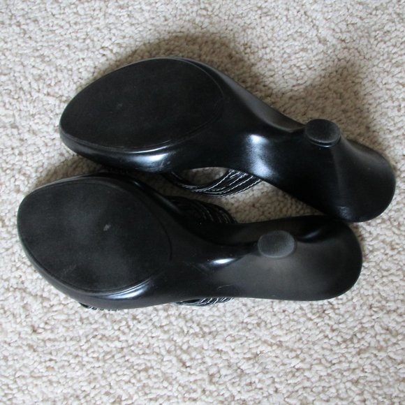 Italian Shoemakers (Brown Like New), Blue & Will's Fancy Sandals (Lot of 3) - Picture 9 of 16